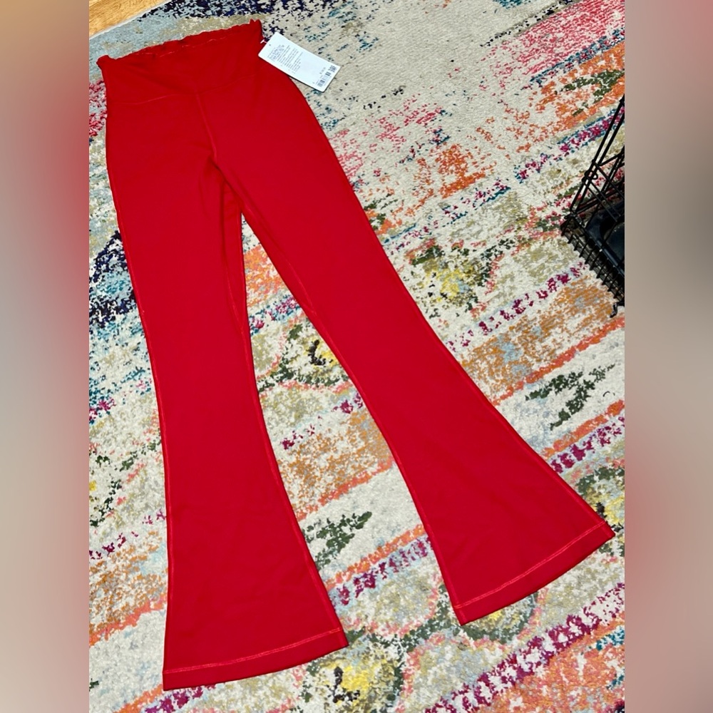 Lululemon Nulu Ruffle Trim Flare Pant (Size 6) NWT